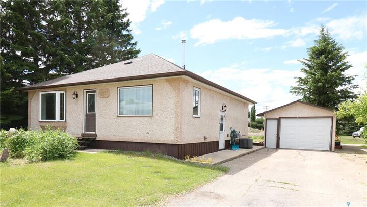 Property Photo:  111 Henderson Street  SK S0A 1E0 