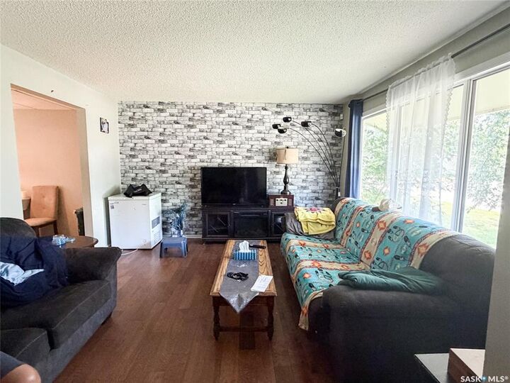 Property Photo: 518 1st Street E SK S9X 1E9