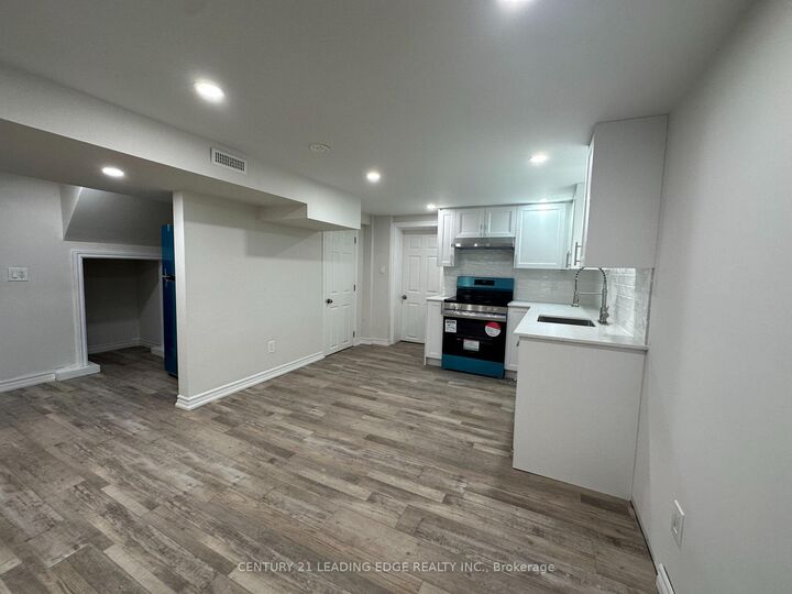 Property Photo:  11 White Abbey Park Bsmt  ON M1R 4R3 