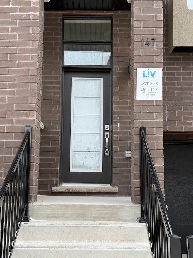 Property Photo: 660 Colborne Street W 147 ON N3T 0Y7