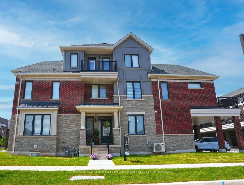 Property Photo: 9 Crown Gate ON L6M 0W8