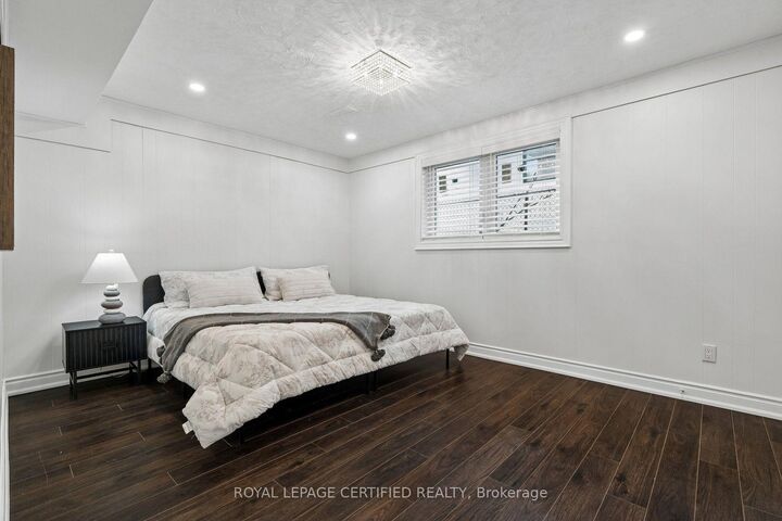 Property Photo: 462 The Kingsway N/A ON M9A 3W4