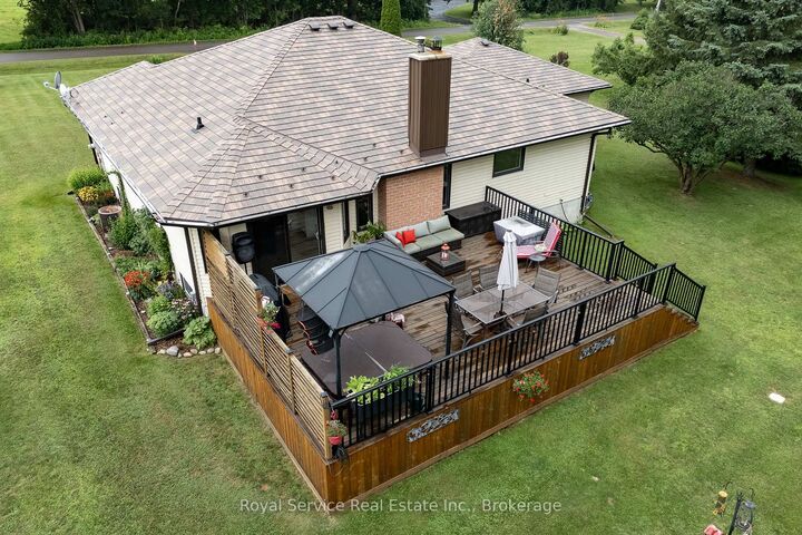 Property Photo: 5171 White Road N ON K0K 2H0