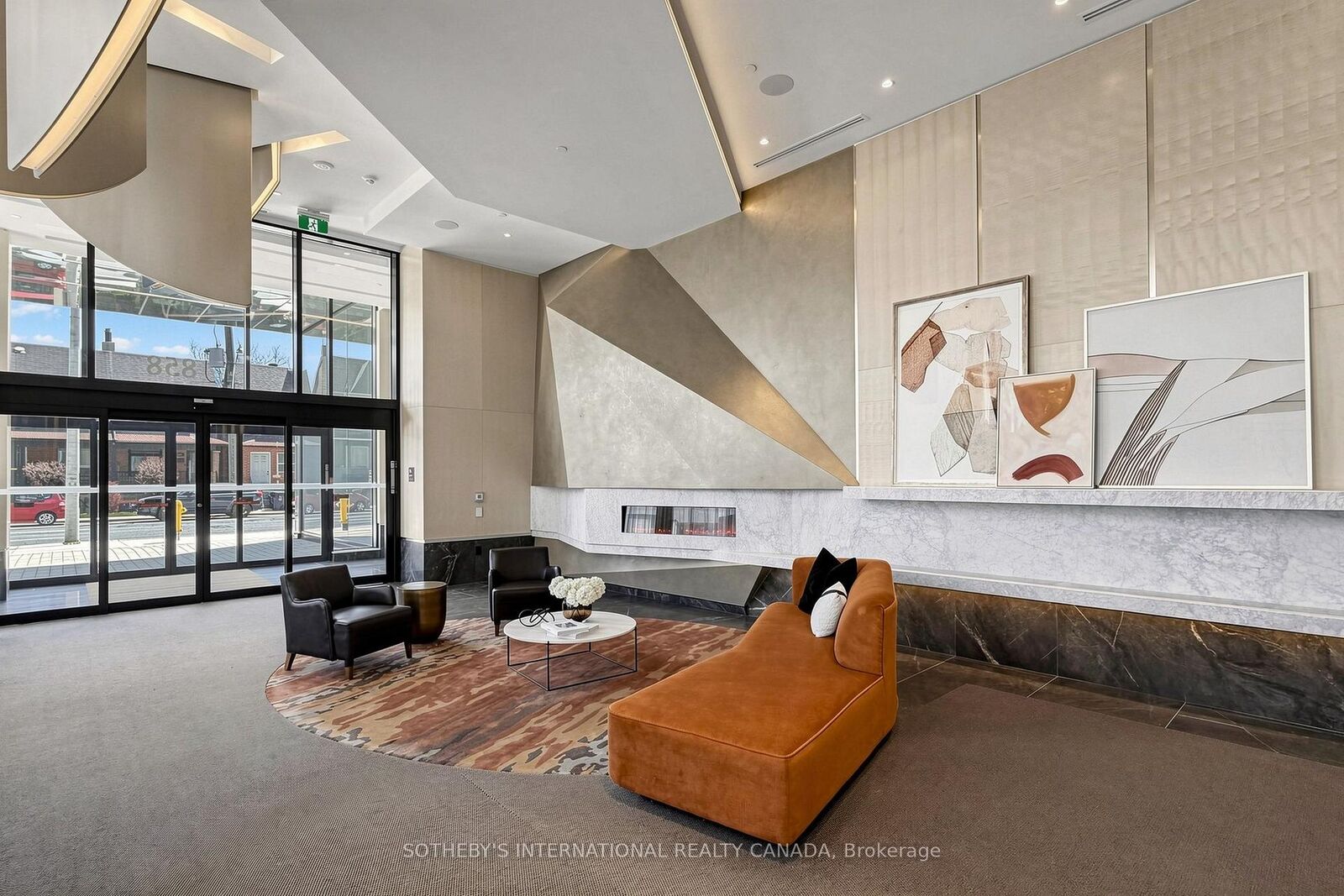 Property Photo:  858 Dupont Street 834  ON M6G 1Z5 