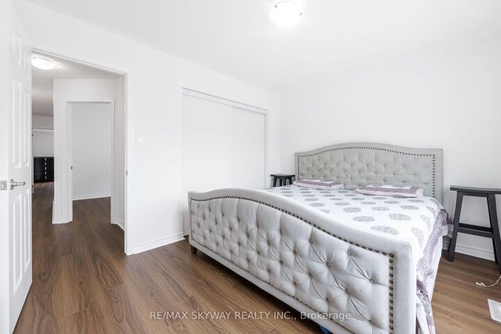 Property Photo:  92 Stedford Crescent  ON L7A 4P7 