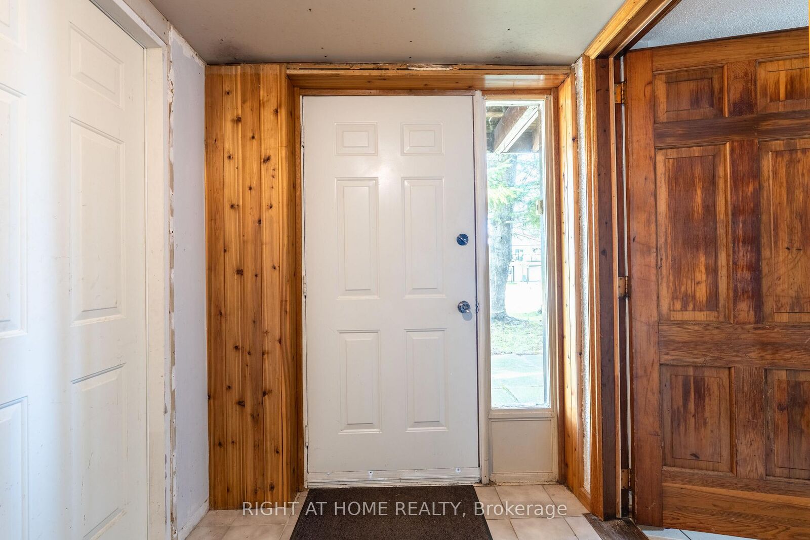 Property Photo: 25 William Avenue ON L9Z 2X3