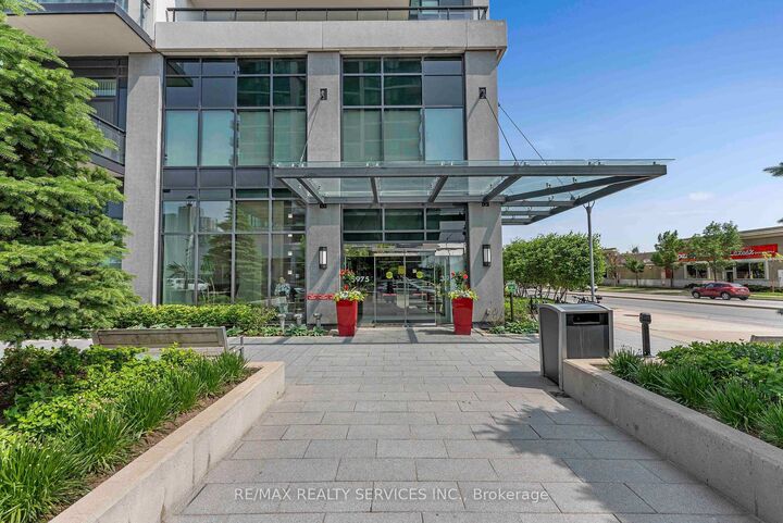 Property Photo:  3975 Grand Park Drive 1506  ON L5B 0K4 