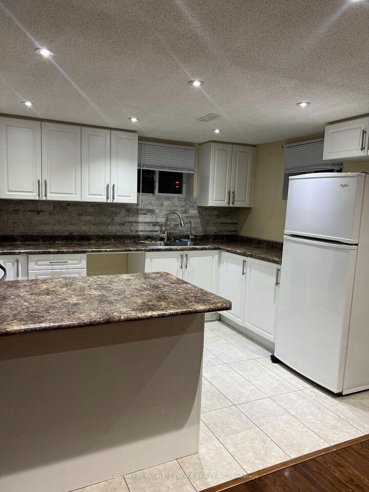 Property Photo:  66 Stavely Crescent  ON M9W 2C7 