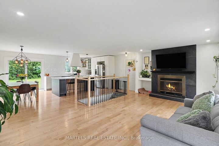 Property Photo:  880 Concession Street  ON K0B 1L0 