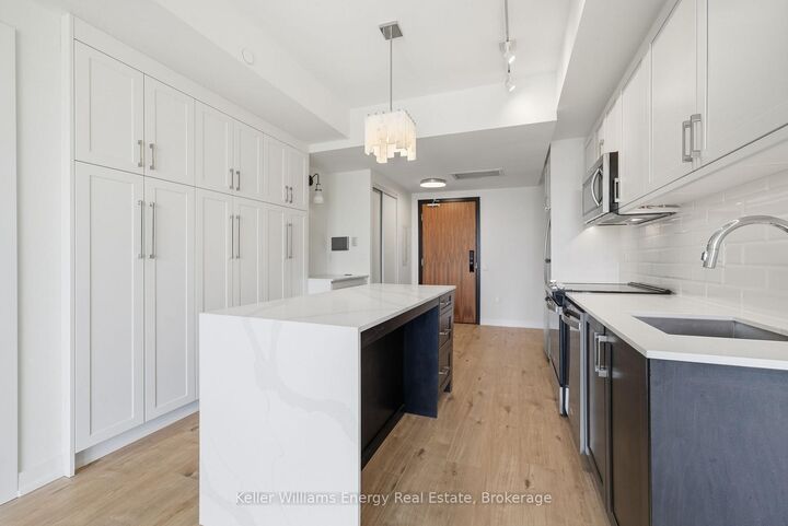 Property Photo: 201 Brock Street S 417 ON L1N 0P8