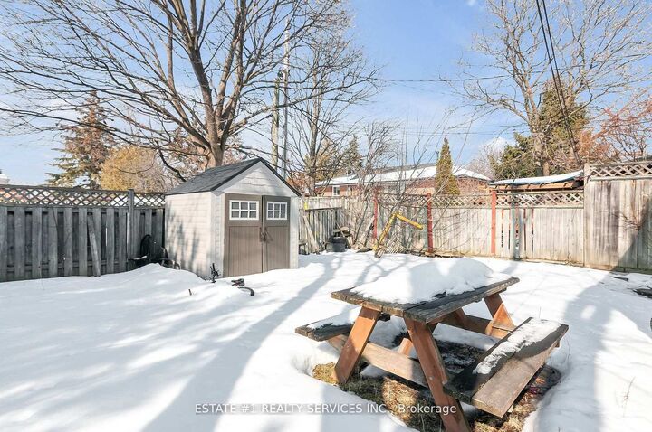 Property Photo: 116 Addington Crescent ON L6T 2R5
