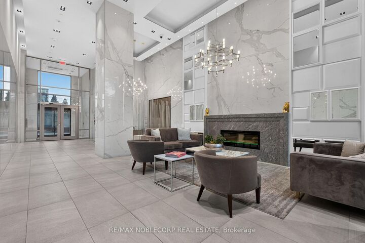 Property Photo:  501 St Clair Avenue W 1911  ON M5P 0A2 