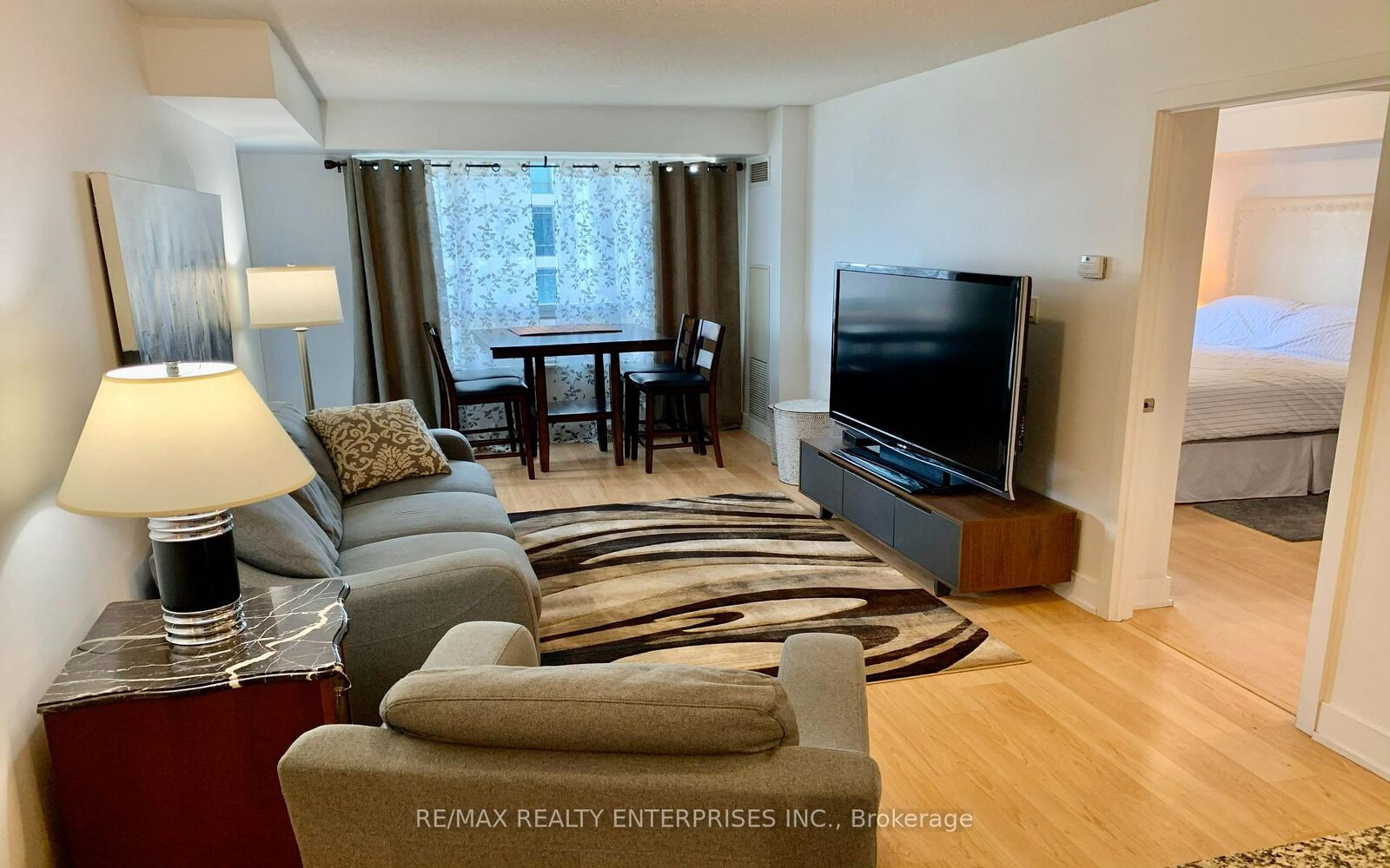 Property Photo:  20 Blue Jays Way 1017  ON M5V 3W6 