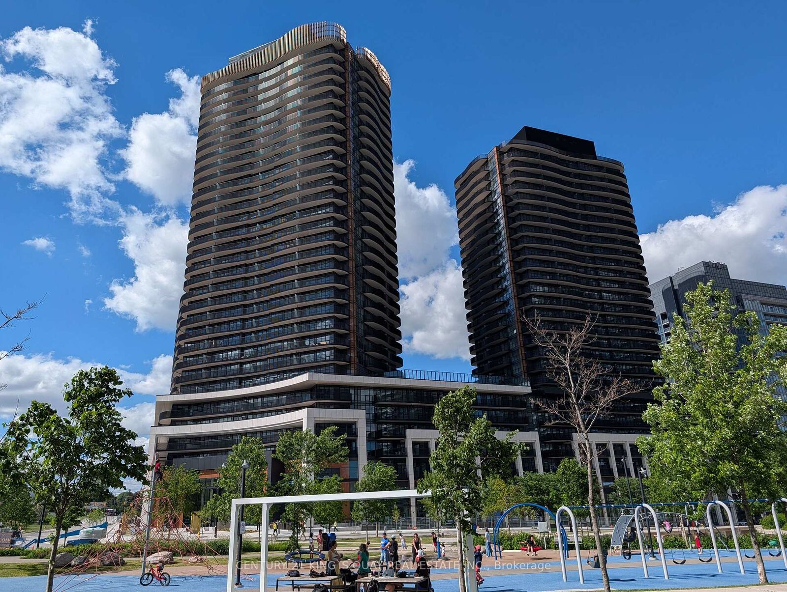 Property Photo:  68 Esther Shiner Boulevard 1208  ON M2K 0J6 