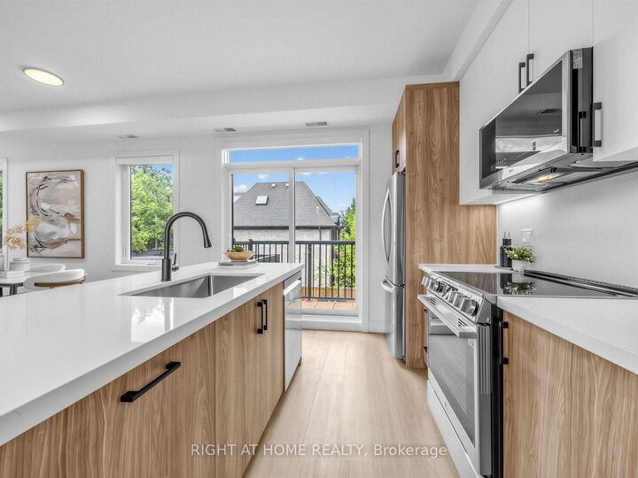 Property Photo:  1416 Islington Avenue Unit B  ON M9A 3K7 