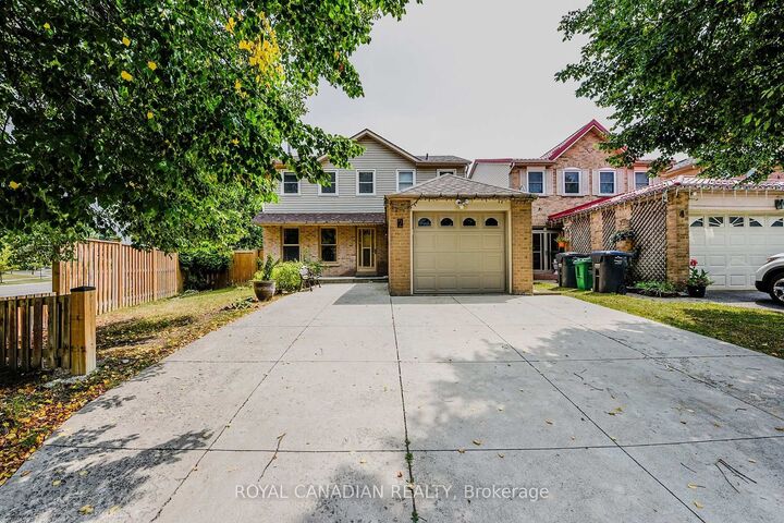 2 Mayberry Court — photo 1