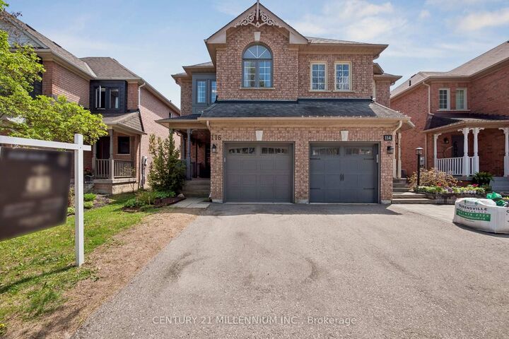 Property Photo:  116 Woodroof Crescent  ON L4G 7H3 