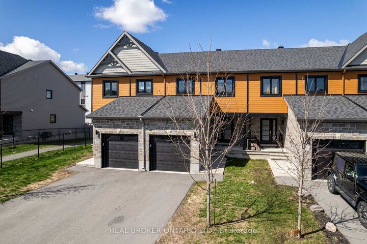 Property Photo:  336 Twilight Avenue  ON K4R 0E3 