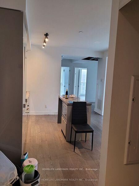 Property Photo: 7 Greenville Street 803 ON M4Y 0E9
