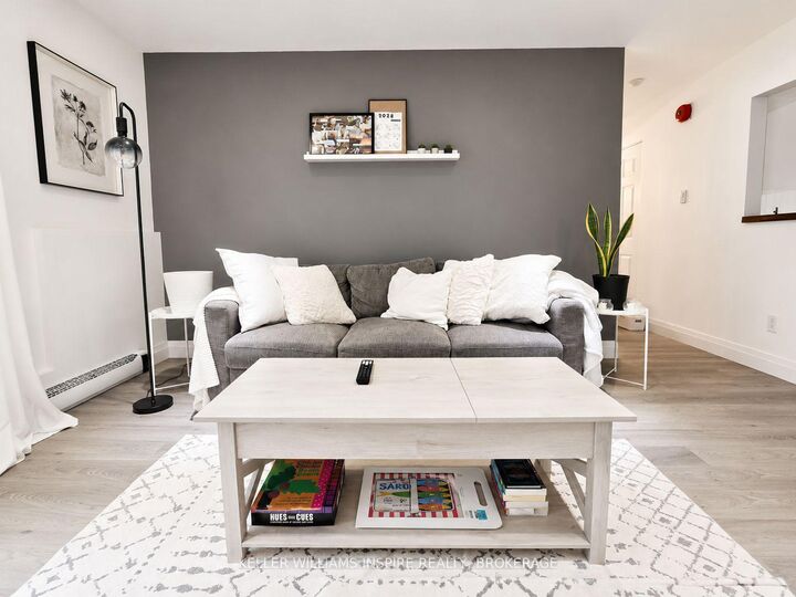 Property Photo:  266 Lorry Greenberg Drive 9  ON K1T 3J9 