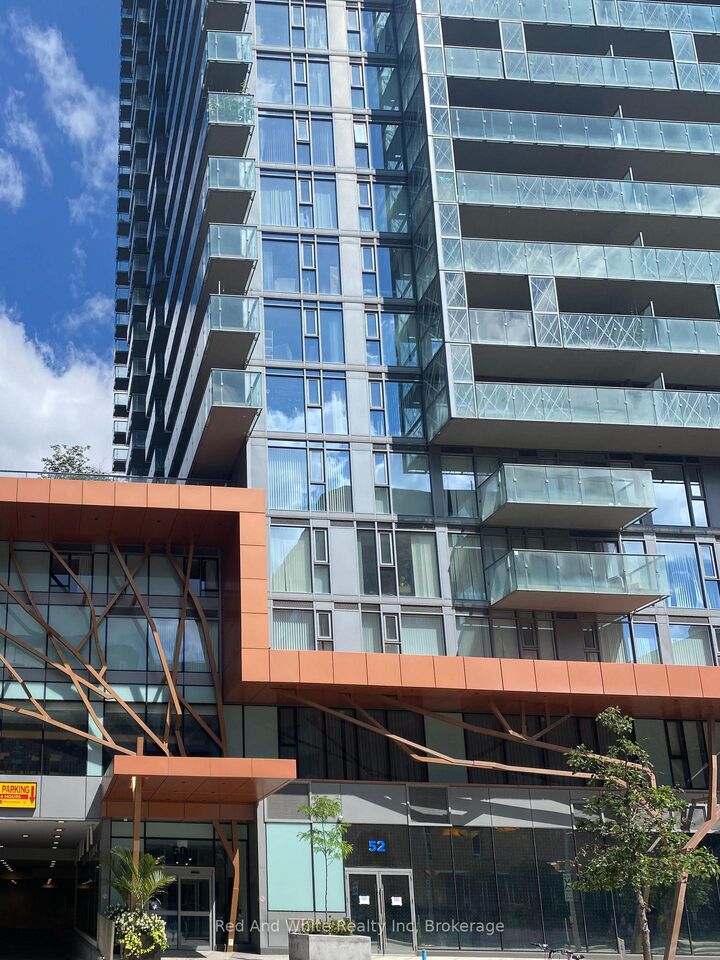 Property Photo:  50 Wellesley Street E 3207  ON M4Y 0C8 