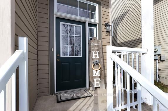 Property Photo:  52 Crozier Street  ON L9W 5N6 