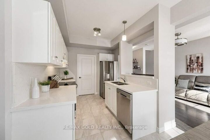 Property Photo:  5 Pim Lane  ON L9K 0K1 