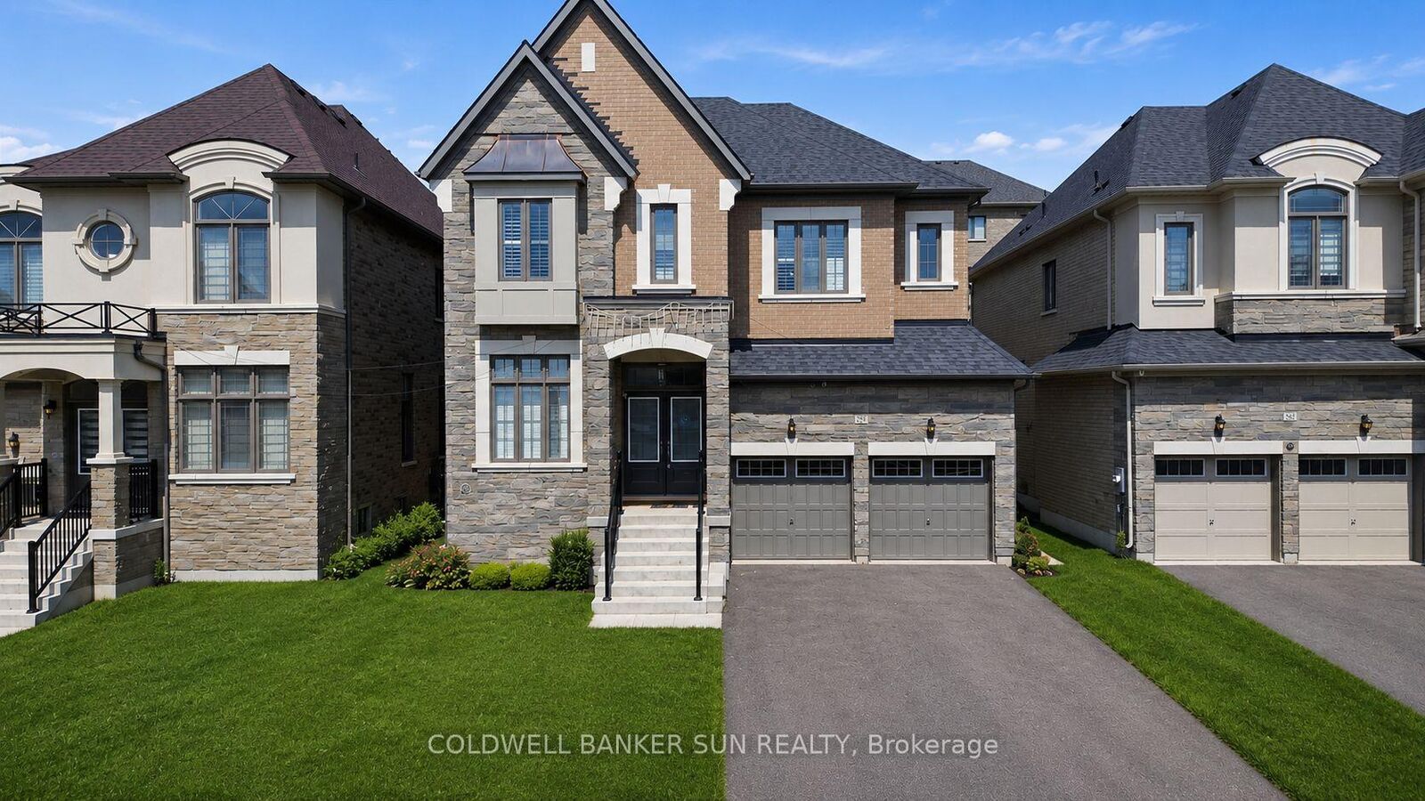 Property Photo:  87 James Walker Avenue  ON L7C 4N1 