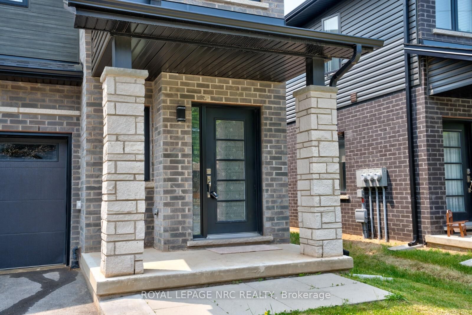 Property Photo: 4901 Pettit Avenue ON L2E 0B7