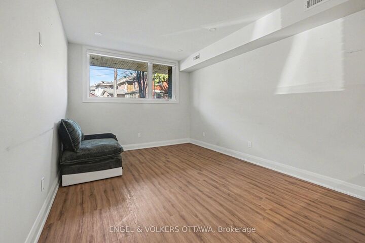 Property Photo: 35 Monk Street 1 ON K1S 3Y7