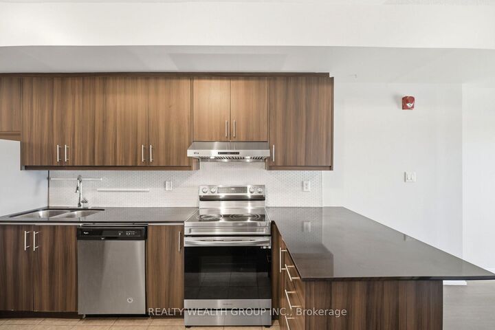 Property Photo:  2059 Weston Road 44  ON M9N 1X7 