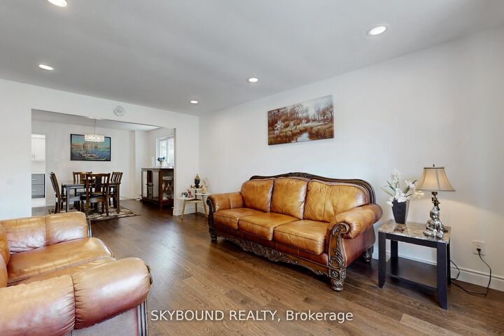 Property Photo:  2088 Madden Boulevard  ON L6H 3L6 