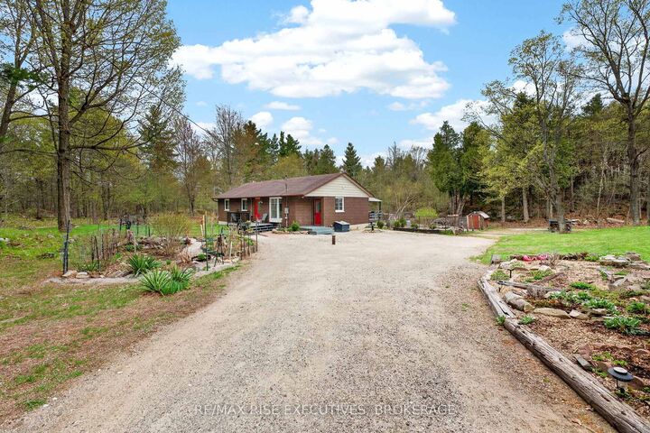 Property Photo:  2405 Rideau Ferry Road  ON K7H 3C7 