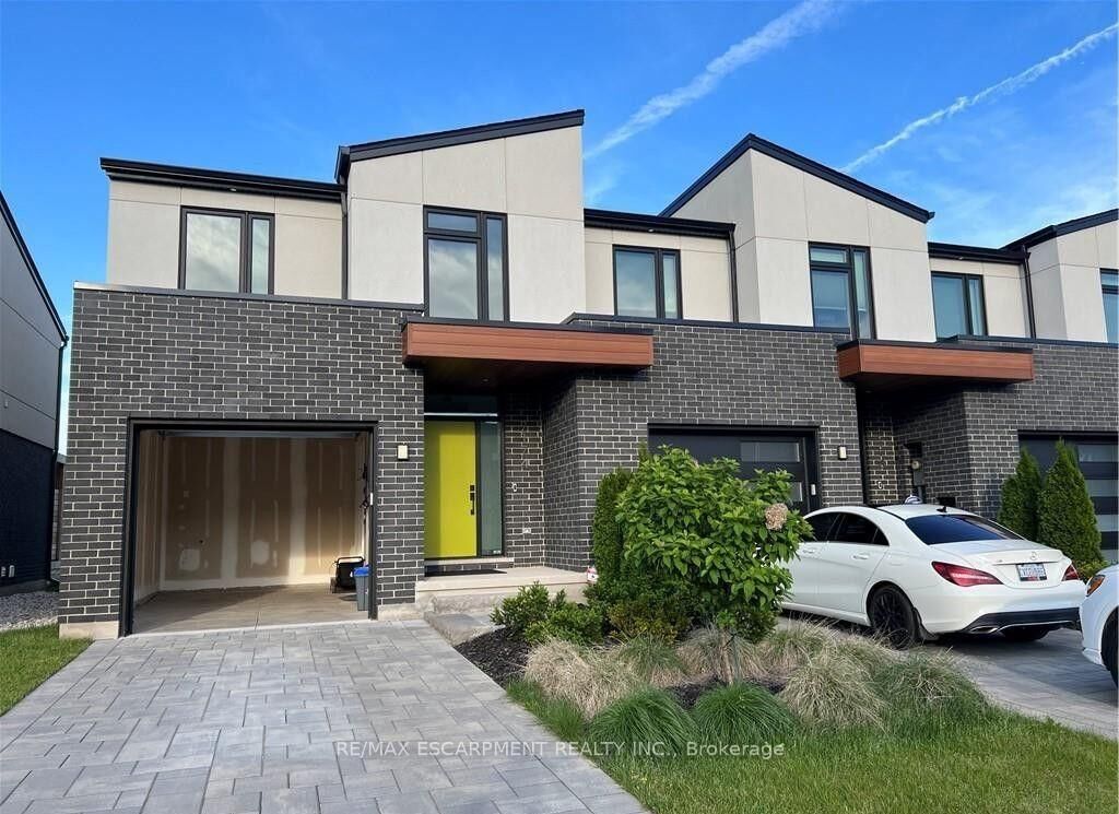 Property Photo:  7174 Parsa Street  ON L2H 3T1 
