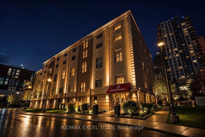 Property Photo: 1401 Dupont Street 510 ON M6H 2B1