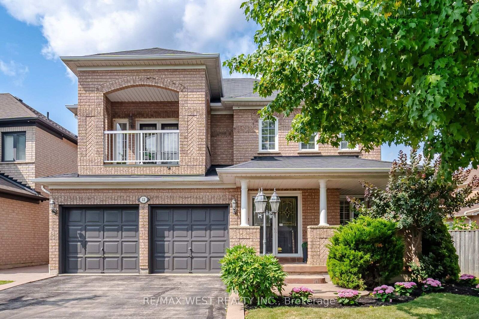 Property Photo:  12 Mira Vista Place  ON L4M 1K9 