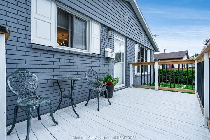 14 Greenbriar Trail — photo 1