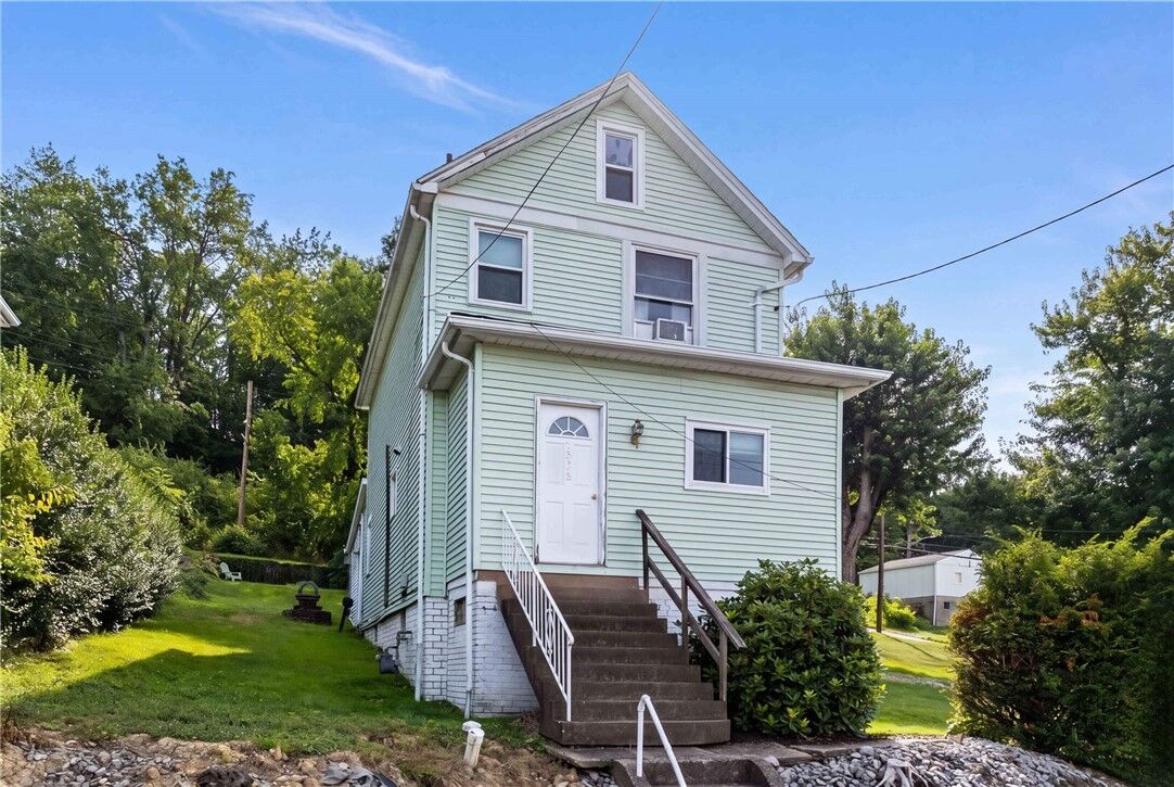 Property Photo:  1305 4th Ave  PA 15027 
