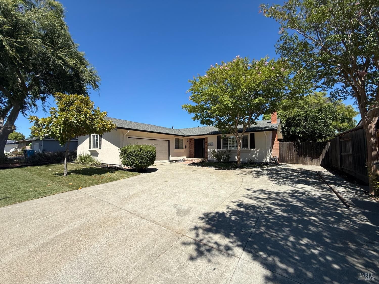 Property Photo:  707 Granada Lane  CA 95688 