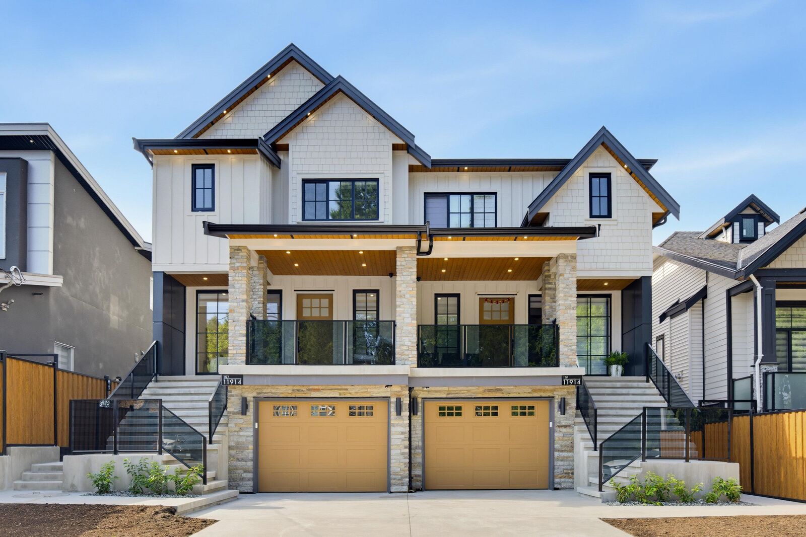 Property Photo: 11914 96A Avenue 102 BC V3V 2A6