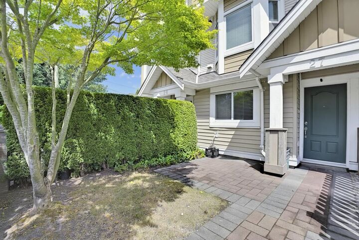 Property Photo:  9451 Granville Avenue 27  BC V6Y 1P9 