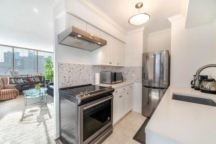 Property Photo:  1251 Cardero Street 605  BC V6G 2H9 