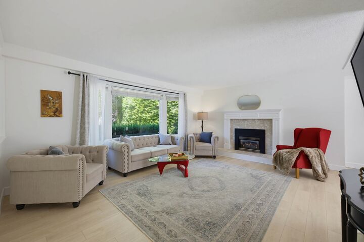 Property Photo: 856 55A Street BC V4M 3M4