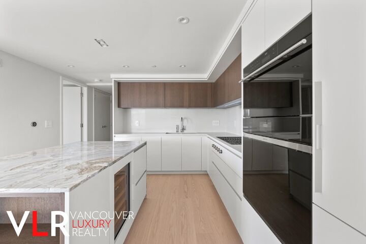 Property Photo:  3596 W 28th Avenue 203  BC V6S 2G5 