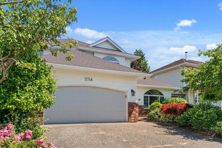 Property Photo:  5748 Montesina Place  BC V2R 3E1 