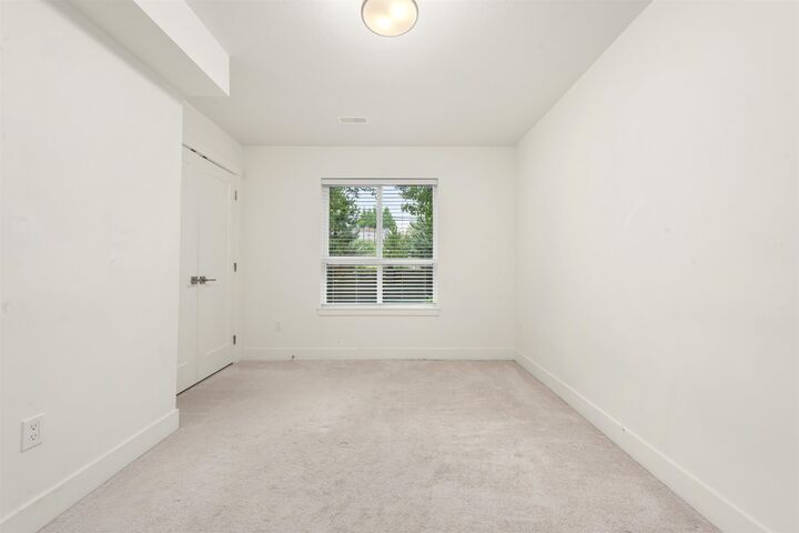 Property Photo: 16828 Boxwood Drive 12 BC V4N 6T2