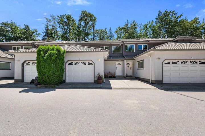 Property Photo: 2401 Mamquam Road 9 BC V8B 0H6
