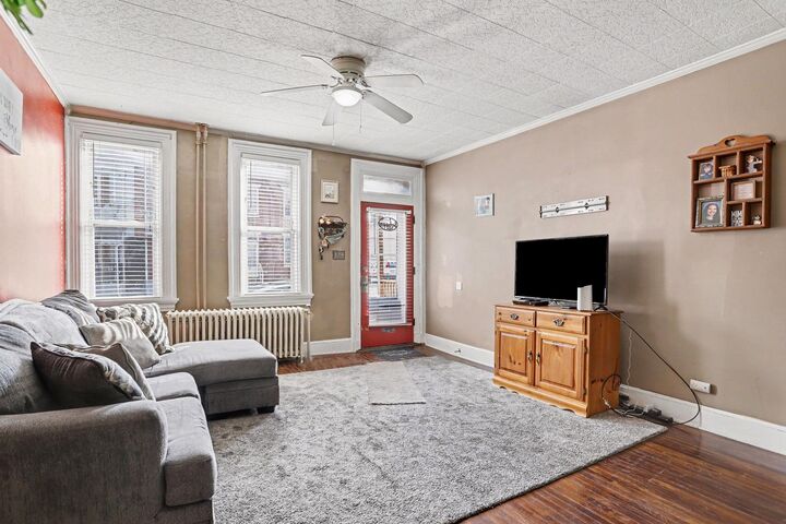 Property Photo:  28 N 6th Street  PA 17512 
