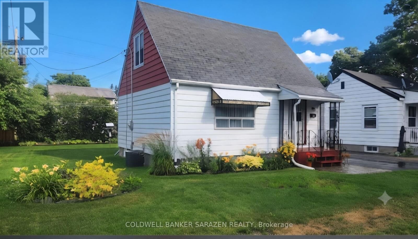 Property Photo: 114 Second Avenue ON K7S 1Y2