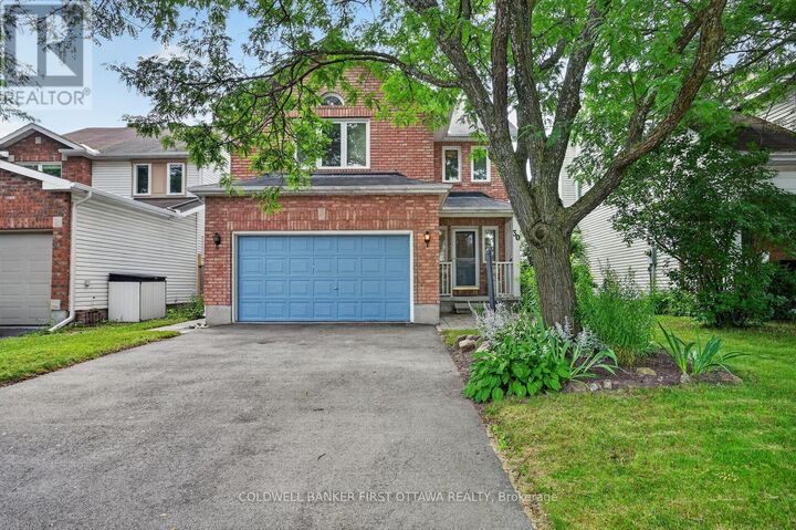 Property Photo: 30 Rideaucrest Drive ON K2G 6A4